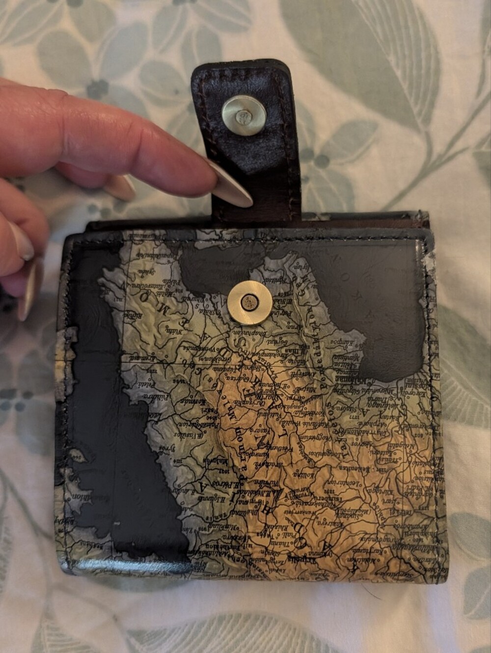 Patrician Nash Astra Greek Map Print Italian Leather Bifold Wallet - Picture 9 of 13